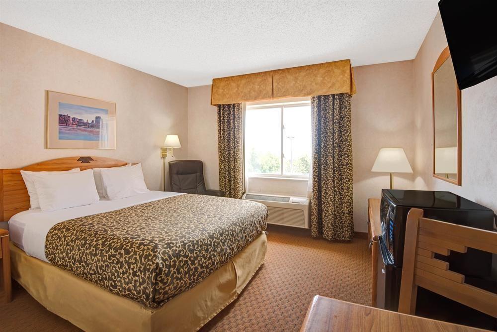 Days Inn & Suites By Wyndham Airport Albuquerque Kültér fotó