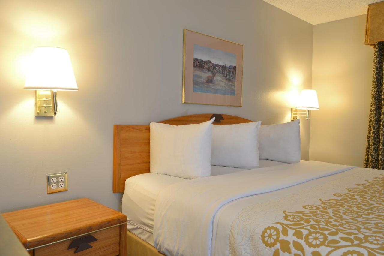 Days Inn & Suites By Wyndham Airport Albuquerque Kültér fotó