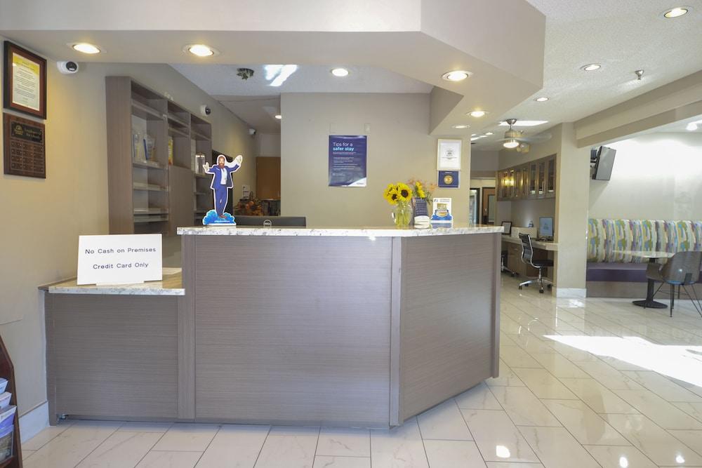 Days Inn & Suites By Wyndham Airport Albuquerque Kültér fotó